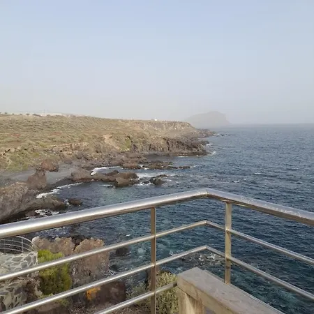 Ocean Escape Abrigos Front Sea Fast Wifi Near Airport Apartment *